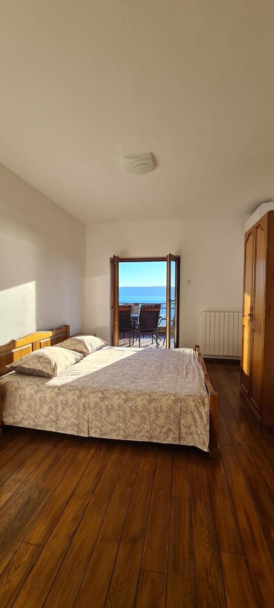 Apartments Klara Novi Vinodolski Bagian luar foto
