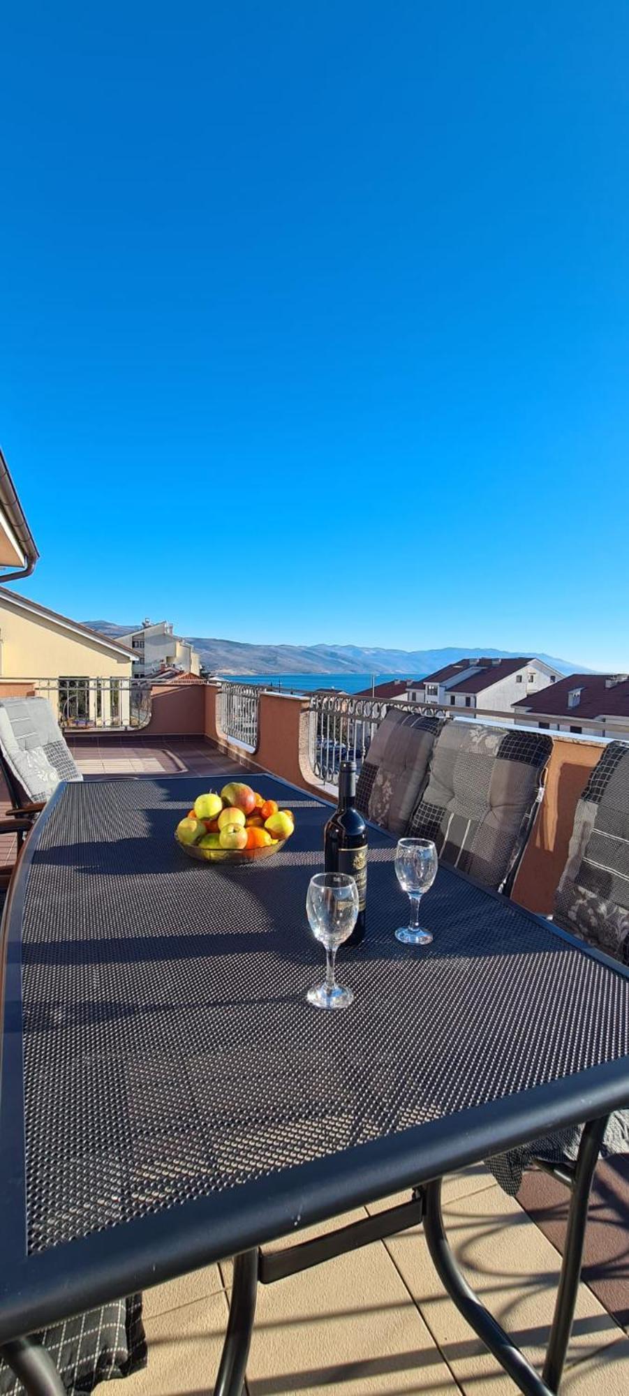 Apartments Klara Novi Vinodolski Bagian luar foto